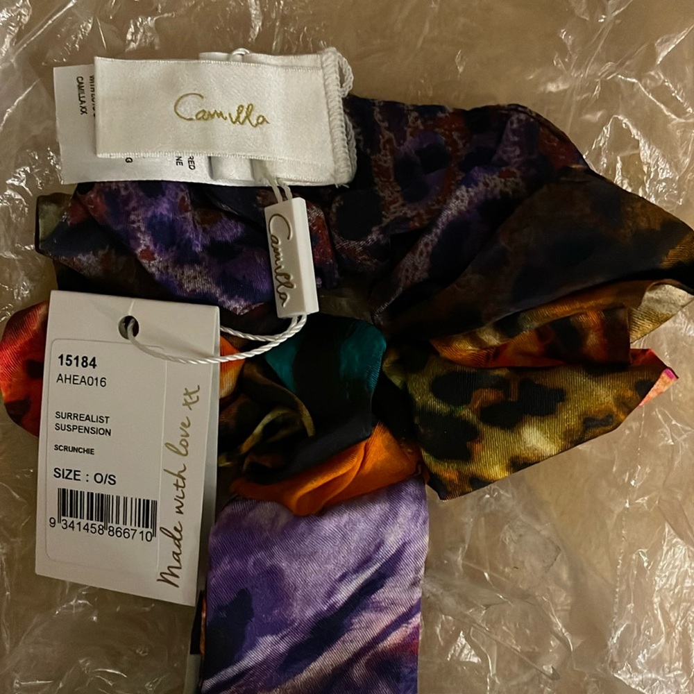 Camilla silk scrunchie